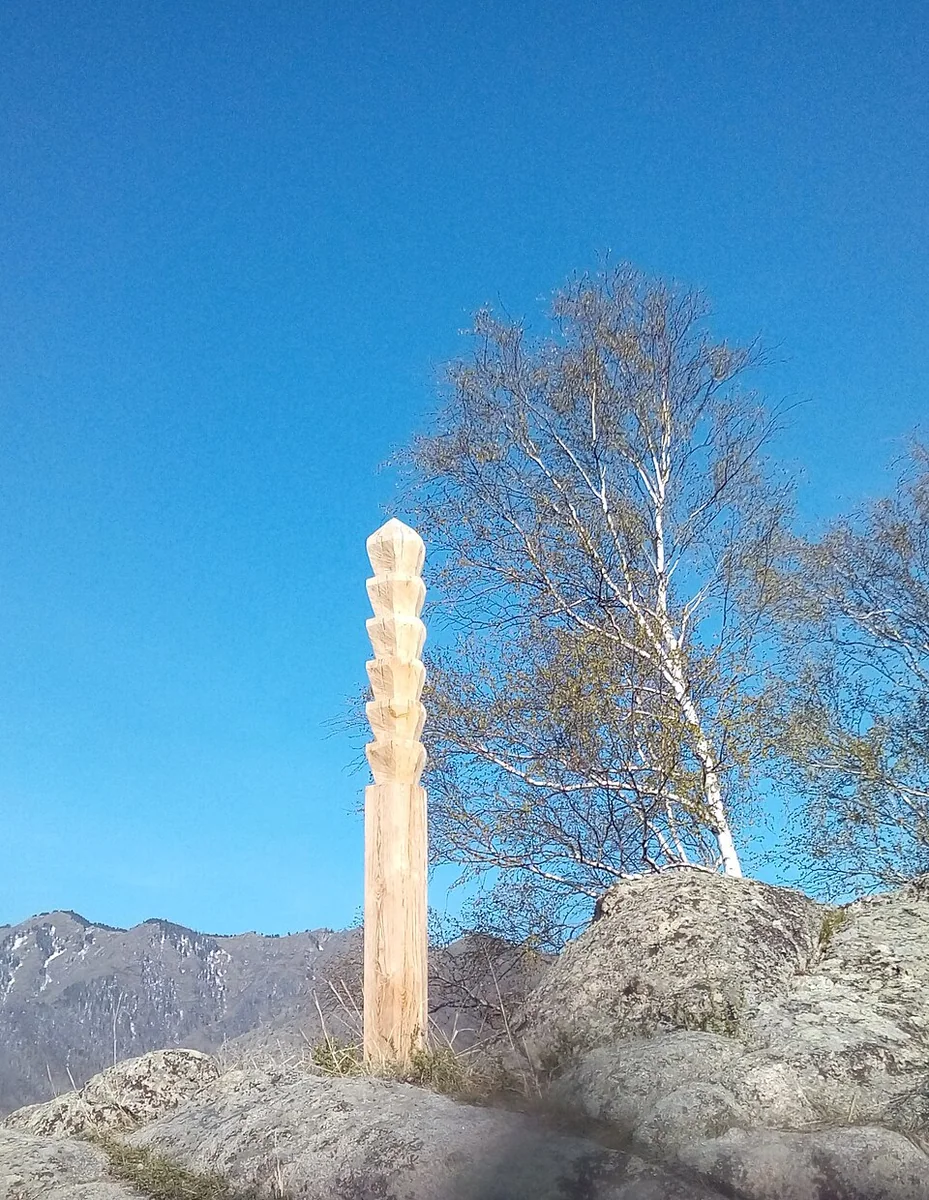 A chaky ritual pole at Kupchegen in the Altai region.