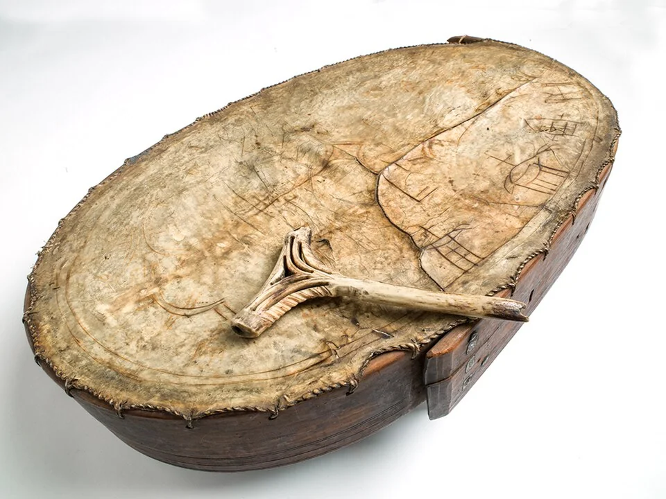 A Sámi frame drum from Nordland or Troms, used within a tradition of ritual drumming and divination.